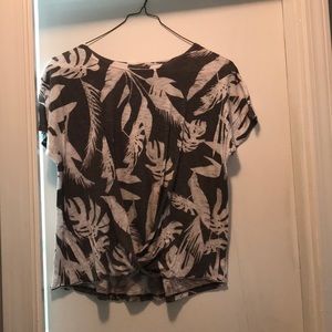 Grey & white palm tree print top